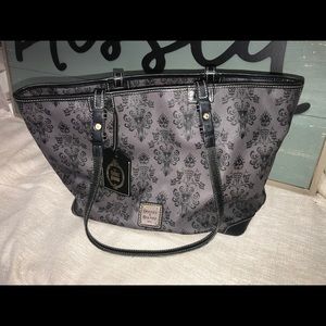 Women’s Dooney and Bourke handbag